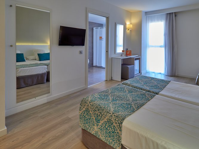 Habitación doble sin balcón BQ Delfín Azul 4* Puerto de Alcudia