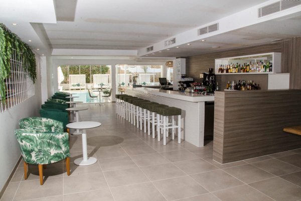 Bar BQ Paguera Boutique Hotel Adults only