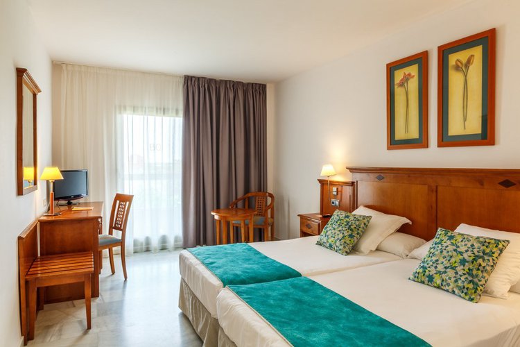 Standard double room BQ Andalucía Beach Hotel Málaga - Torre del mar