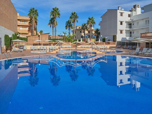 Swimming pool BQ Can Picafort Hotel