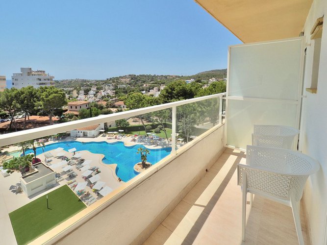 Habitación individual vista piscina BQ Belvedere Hotel Palma de Mallorca