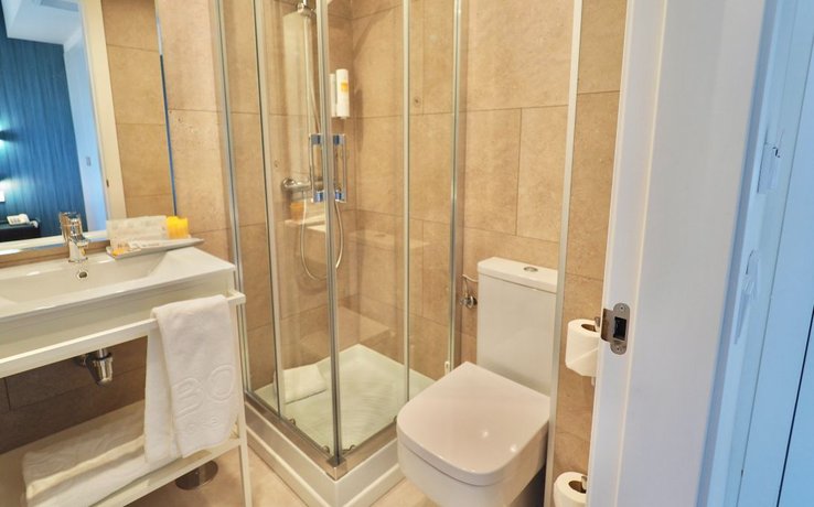 Single room with pool view BQ Belvedere 4* Palma de Mallorca Single room with pool view BQ Belvedere 4* Palma de Mallorca