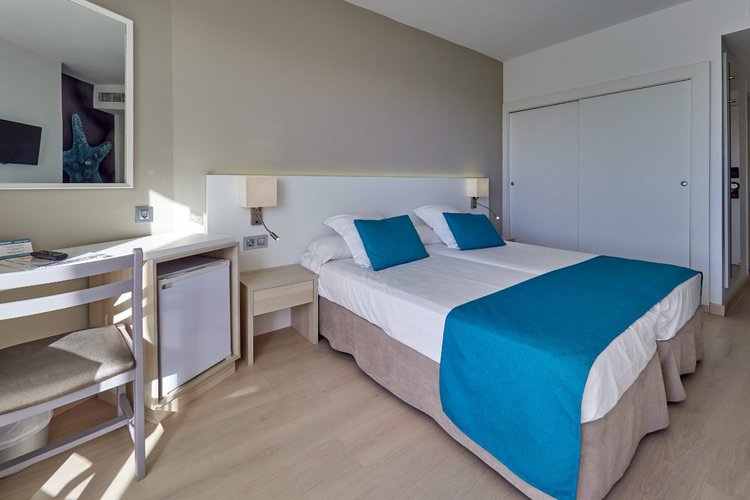 Habitación doble sin balcón BQ Delfín Azul 4* Puerto de Alcudia