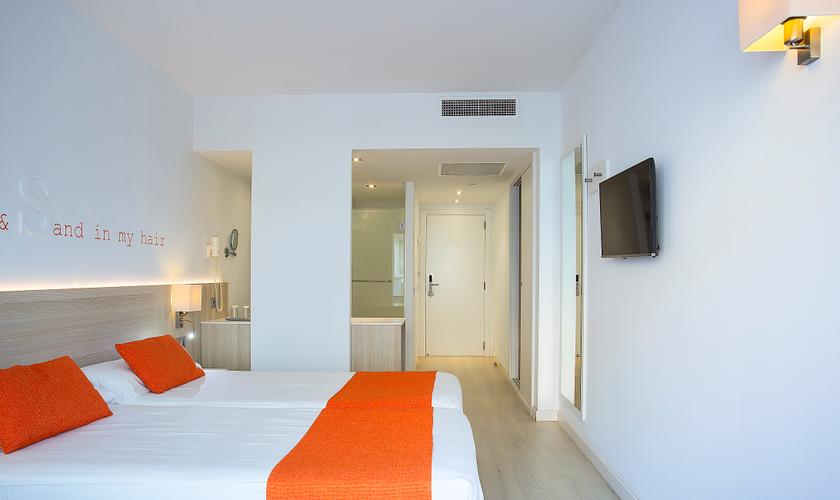 Standard-Doppelzimmer BQ Bulevar Peguera 4*- Nur Erwachsene Paguera Standard-Doppelzimmer BQ Bulevar Peguera 4*- Nur Erwachsene Paguera