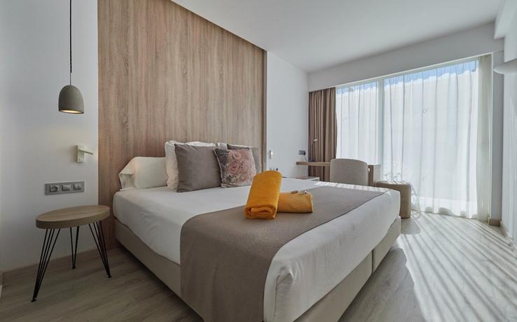 Doppelzimmer mit Blick auf die Straße BQ Aguamarina Boutique Hotel 4* Playa de Palma Doppelzimmer mit Blick auf die Straße BQ Aguamarina Boutique Hotel 4* Playa de Palma