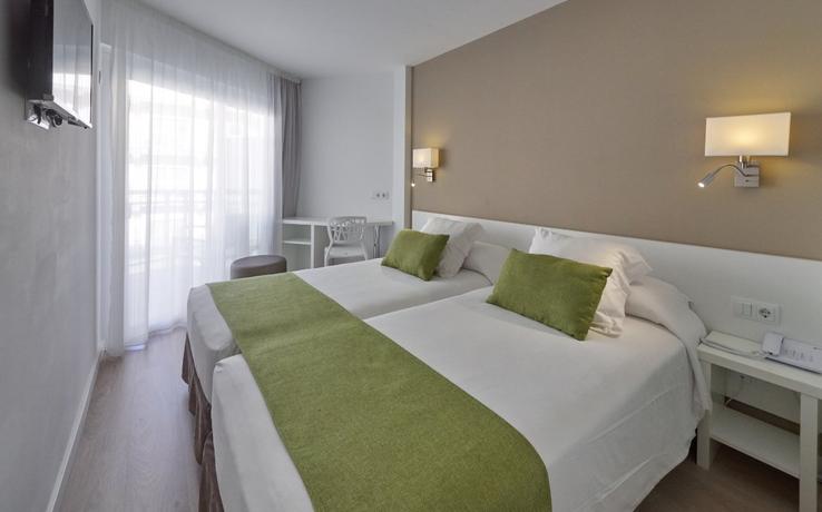 Double room BQ Amfora Beach 4*-Adults only Playa de Palma Double room BQ Amfora Beach 4*-Adults only Playa de Palma