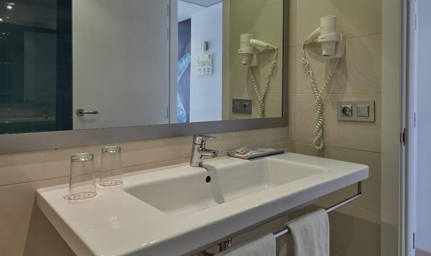 Single room BQ Delfín Azul 4* Puerto de Alcudia Single room BQ Delfín Azul 4* Puerto de Alcudia
