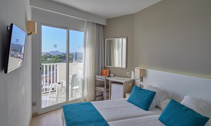 Double pool view room BQ Delfín Azul 4* Puerto de Alcudia Double pool view room BQ Delfín Azul 4* Puerto de Alcudia