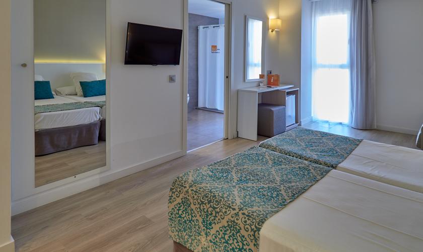 Doppelzimmer ohne balkon BQ Delfín Azul 4* Puerto de Alcudia Doppelzimmer ohne balkon BQ Delfín Azul 4* Puerto de Alcudia