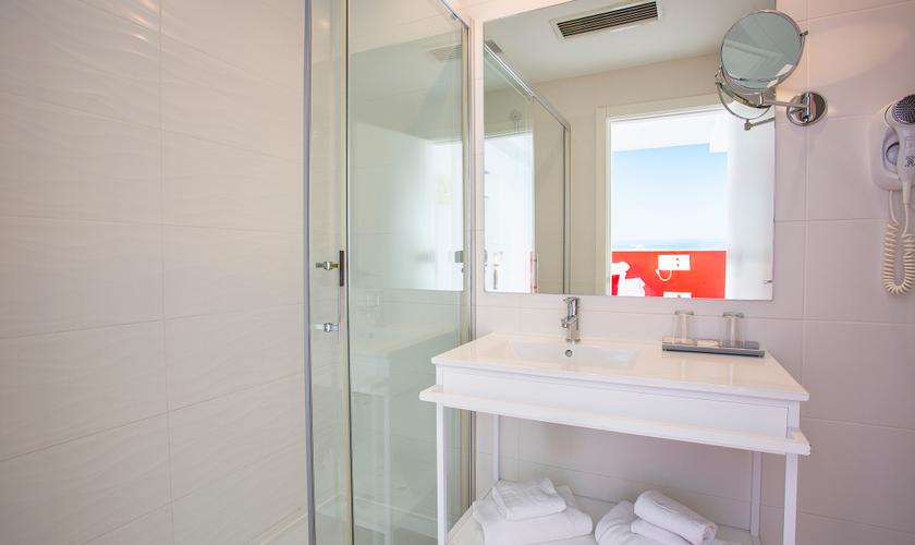Single room BQ Carmen Playa 4*- Adults only Playa de Palma Single room BQ Carmen Playa 4*- Adults only Playa de Palma