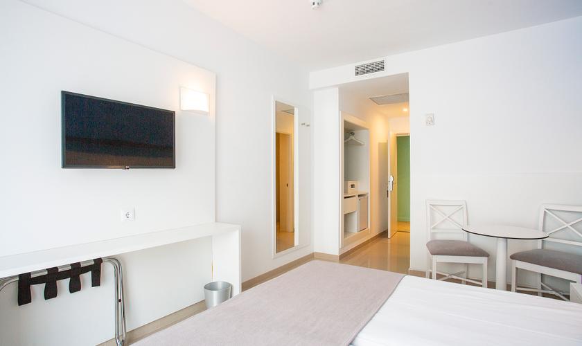 Double room BQ Carmen Playa 4*- Adults only Playa de Palma Double room BQ Carmen Playa 4*- Adults only Playa de Palma