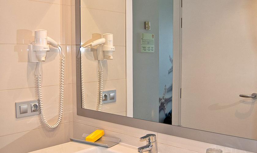 Double pool view room BQ Delfín Azul 4* Puerto de Alcudia Double pool view room BQ Delfín Azul 4* Puerto de Alcudia