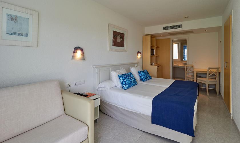 Doppelzimmer BQ Alcudia Sun Village 3* Playa de Muro Doppelzimmer BQ Alcudia Sun Village 3* Playa de Muro