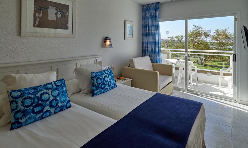 Doppelzimmer BQ Alcudia Sun Village 3* Playa de Muro Doppelzimmer BQ Alcudia Sun Village 3* Playa de Muro