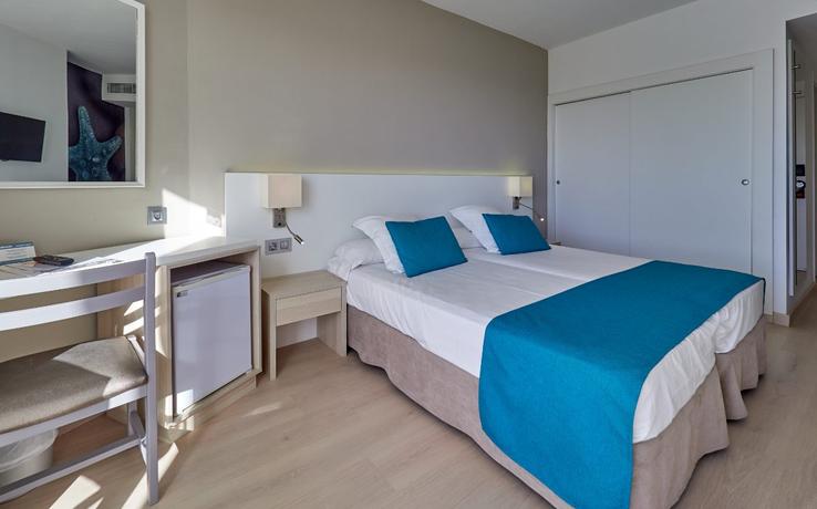 Double room without balcony BQ Delfín Azul 4* Puerto de Alcudia Double room without balcony BQ Delfín Azul 4* Puerto de Alcudia